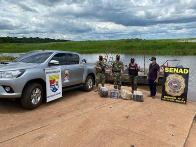 Senad y Armada Paraguaya encuentran cargamento de droga preparado para el Brasil - ADN Digital