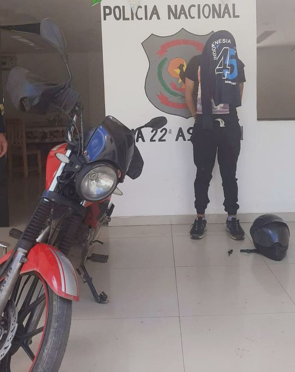 Adolescente de 15 años que debía cumplir prisión domiciliaria fue detenido tras presuntamente robar una moto - Nacionales - ABC Color