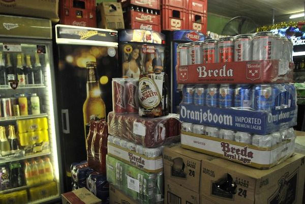 Empresarios rechazan nuevos impuestos a bebidas alcohólicas y azucaradas - ADN Digital
