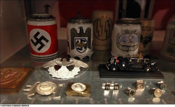 Denuncian venta de objetos con símbolos nazis en feria alemana de SanBer