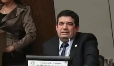 Velázquez da positivo a Covid-19, informa Mazzoleni