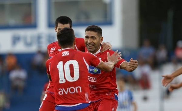 HOY / Molesto con Hernán Rodrigo López, Cabral podría dejar el fútbol