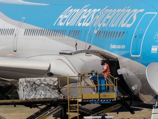Llega a Argentina el avión con la segunda remesa de la Sputnik-V