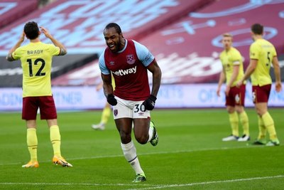 El West Ham de Balbuena festeja y acaricia la zona de Europa League