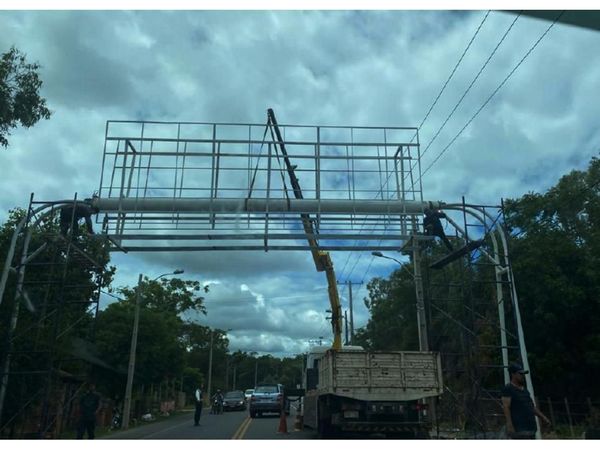 Polémica por cartel en ruta Luque-San Ber