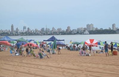 Un alentador movimiento turístico registra Encarnación estas semanas - Nacionales - ABC Color