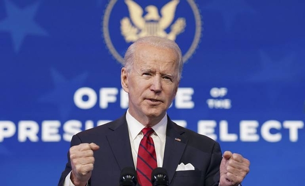 HOY / Biden firmará una decena de decretos en su primer día en el poder