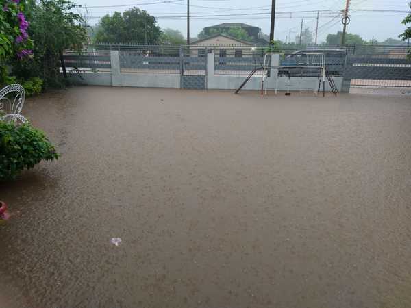 Diluvio causa inundaciones en Concepción