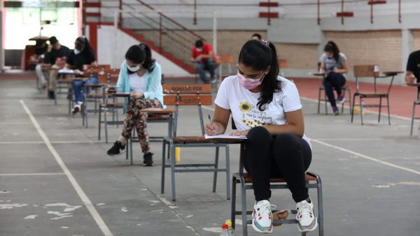 Más de 2500 jóvenes rindieron para acceder a las Becas de Itaipú