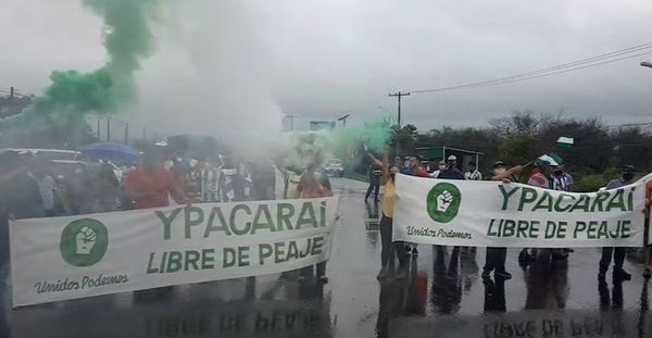 Ypacaraíenses exigen pase libre en el peaje - Nacionales - ABC Color