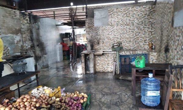 Controlan incendio en el Mercado de Abasto