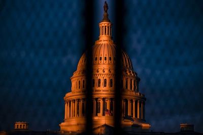 Tensa calma en Estados Unidos blindado contra posibles protestas violentas - Mundo - ABC Color