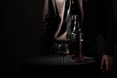 Alcoholismo es una adicción que puede ahogar tu vida. | OnLivePy