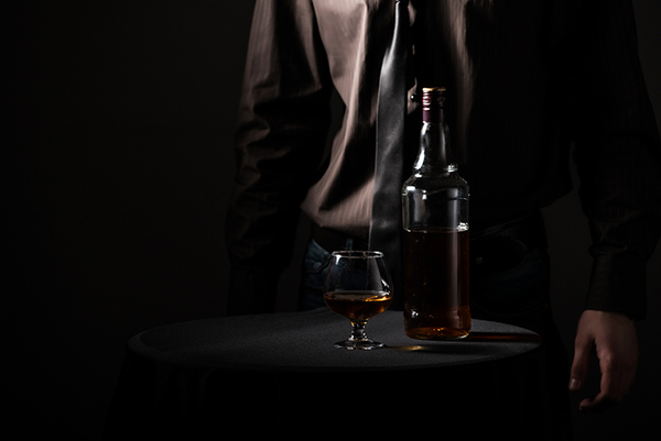 Alcoholismo es una adicción que puede ahogar tu vida. | OnLivePy