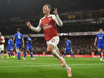 Ozil tiene nuevo club