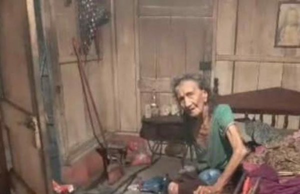 Crónica / Abuela vive solita y pasa días sin comer