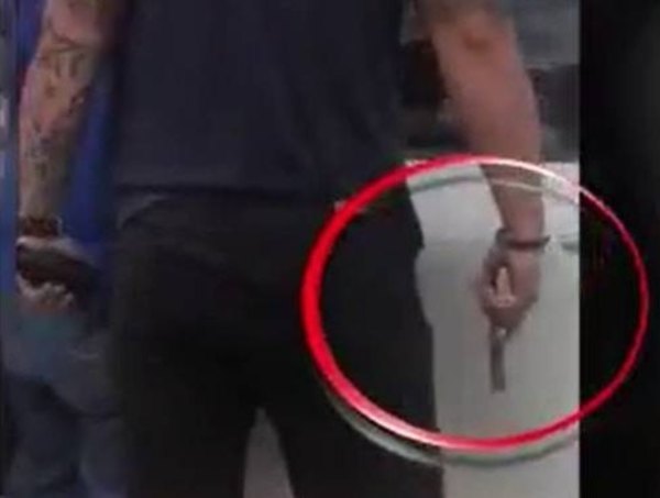 Crónica / Con pistola en mano, amenaza por un lugar para estacionar