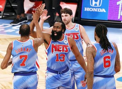 Harden y Durant dan su primera exhibición en el Barclays Center     - Básquetbol - ABC Color