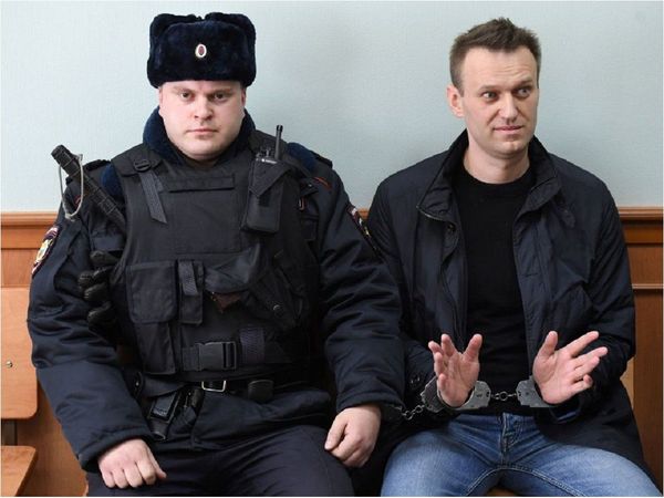 El opositor ruso Alexéi Navalni, detenido al llegar a Moscú