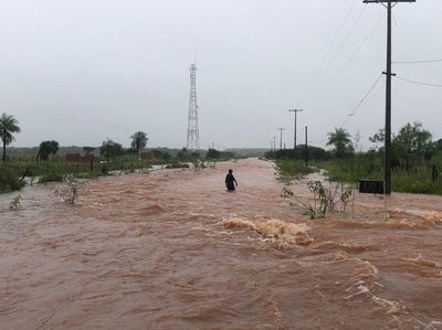 Gobernador de Concepción habla de falta titulación y hasta proyectos para zona inundable - Nacionales - ABC Color