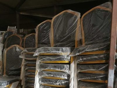 Robaron 100 sillas de lujo por valor de G. 11 millones