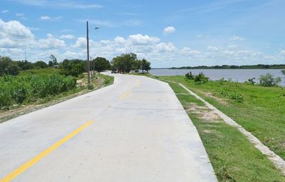 El río sigue creciendo, aunque en Asunción bajó levemente este lunes - Nacionales - ABC Color