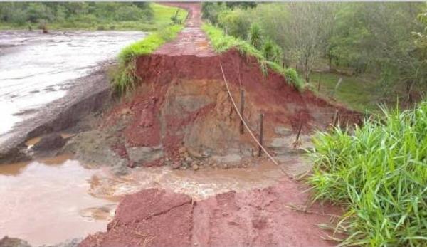 Lluvia deja aislada a comunidad del distrito del Naranjal