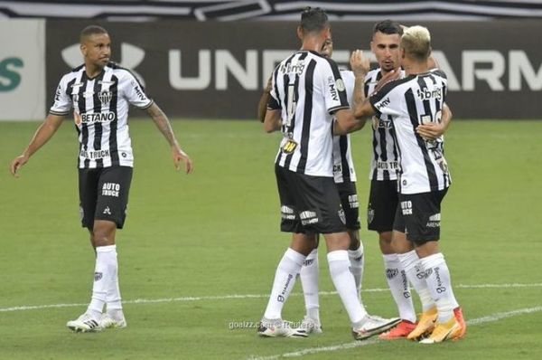 Con un letal cabezazo, Alonso marca su primer gol en Atlético Mineiro