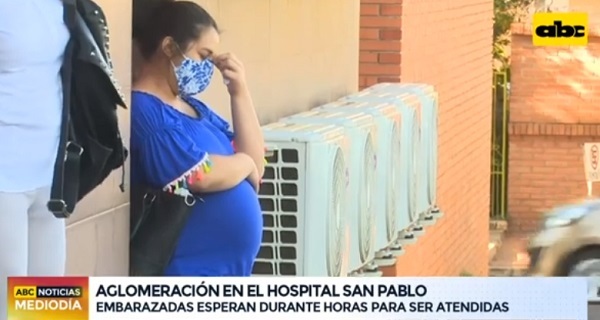 Embarazadas esperan paradas atención en el San Pablo