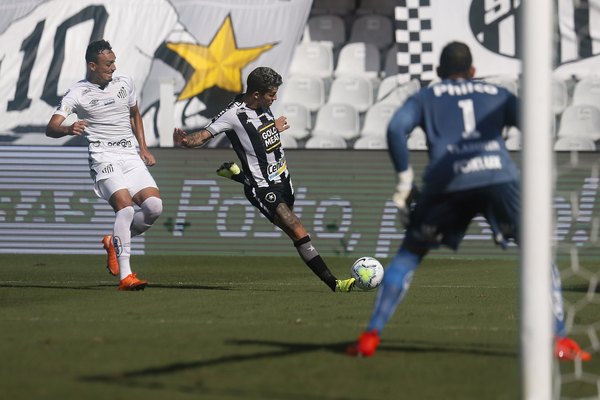 Botafogo de 'Gatito' parece condenado al descenso en Brasil