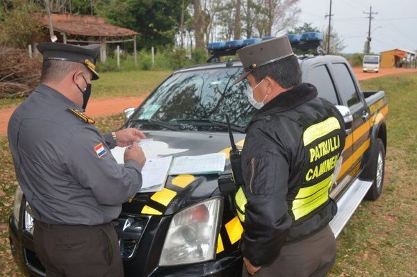 Patrulla Caminera: Casi 40 conductores multados por documentos vencidos
