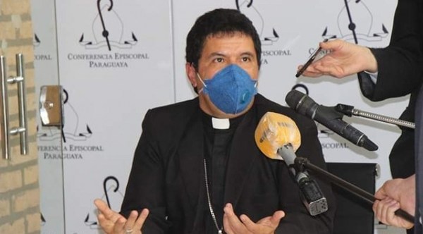 Monseñor se lanza contra influencers que andan en el ‘vyrorei’