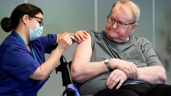 Vinculan a la vacuna de Pfizer-BioNtech con la muerte de 23 ancianos en Noruega