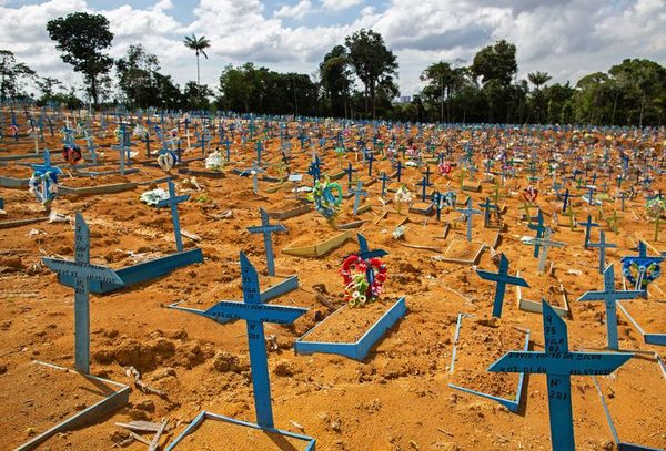 Brasil supera 210.000 muertes por covid el día que comienza a vacunar - Mundo - ABC Color