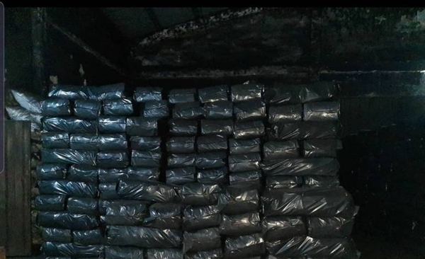 HOY / Cae en España una red que llevaba cocaína entre carbón desde Paraguay