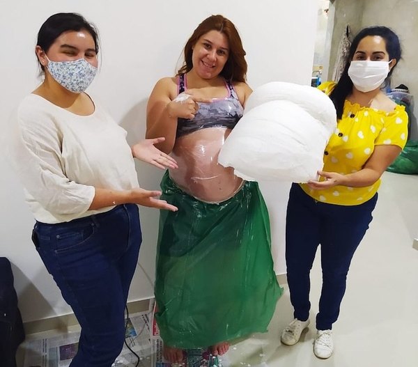 Crónica / Mamis se quedan con el molde de pancita