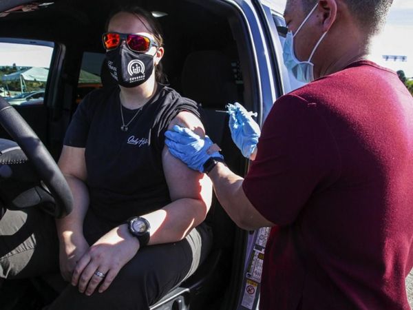 OMS alerta que países ricos acaparan vacunas para Covid