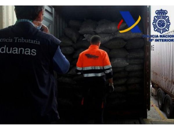 Otra vez hallan cocaína oculta en carbón procedente de Paraguay