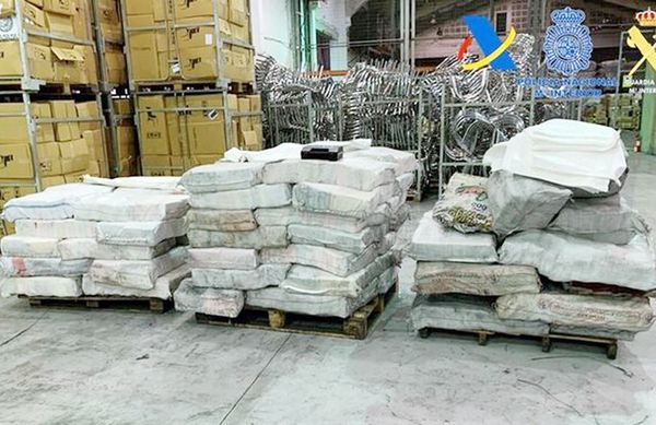 Sospechosa omisión de Aduanas en envío de 2 Ton. de cocaína a España - Nacionales - ABC Color