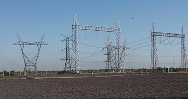La Nación / La subestación de Villa Hayes se prepara para recibir la Línea en 500 kV, de Yacyretá
