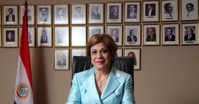 La Nación / La ministra Gladys Bareiro continuará en el JEM