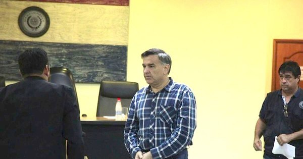 La Nación / Decimosexta suspensión del juicio oral para Quesnel