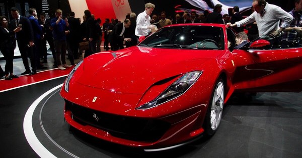 La Nación / El Ferrari de calle más potente de la historia
