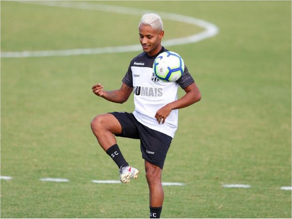 Mateus prepara test y maletas