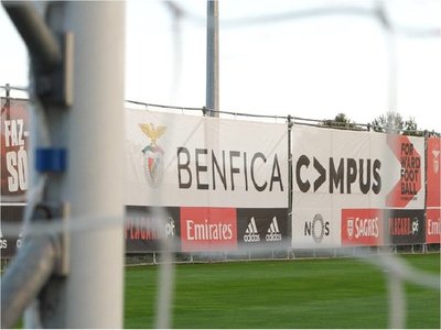 El Benfica, con 17 casos de Covid-19, podría parar dos semanas