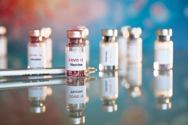 Rusia anuncia nueva vacuna con 100% de eficacia