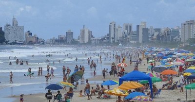 La Nación / Sequera: “El que no se cuida en las playas de Brasil es el mismo que no se cuida acá”