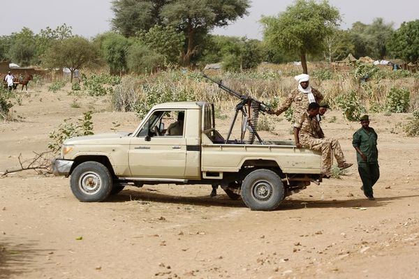 Tensa calma en Darfur tras violencia étnica que dejó 155 muertos - Mundo - ABC Color