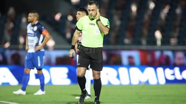 ARRANQUE DIFERENTE PARA CARLOS BENÍTEZ