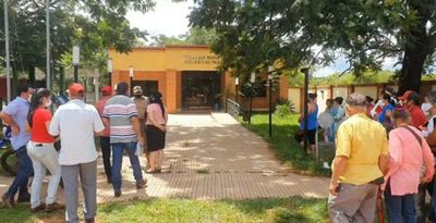 Puentesiño: Ciudadanos impidieron ingreso de jueza a su institución